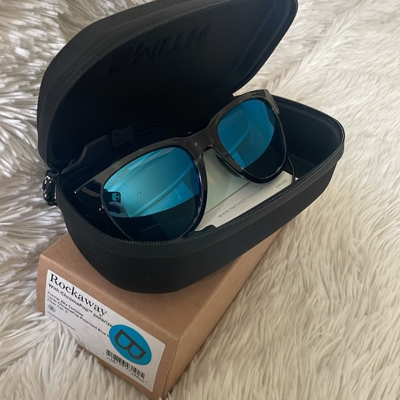 SMITH Polarized Rockaway Sunglasses NEW - Picture 1 of 12